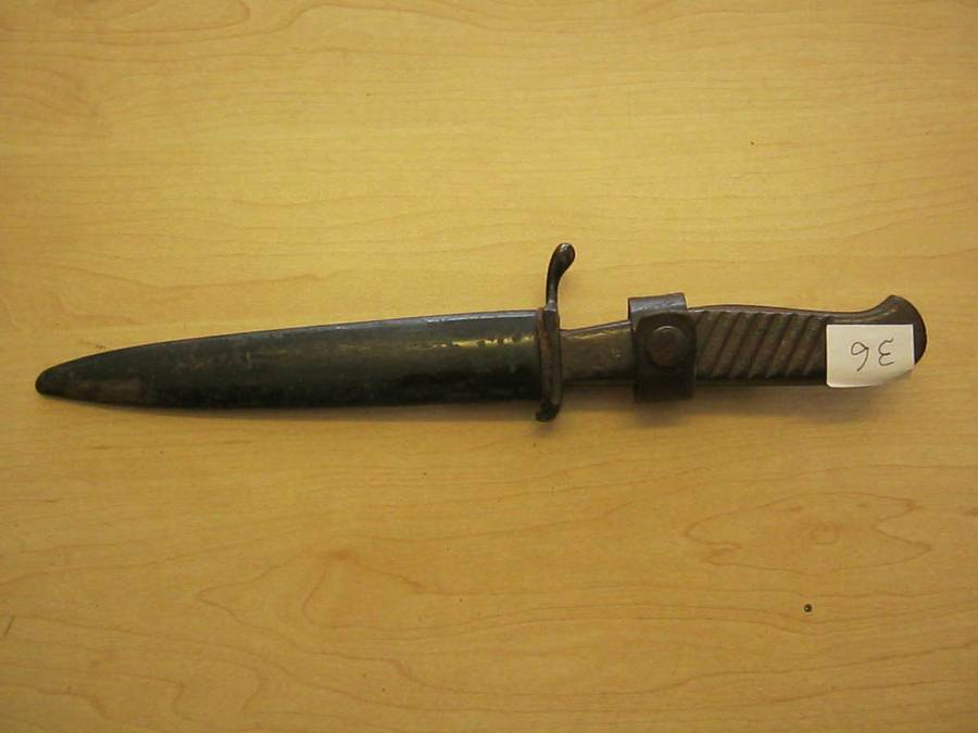 WW 1 German trench knife complete with scabbard.